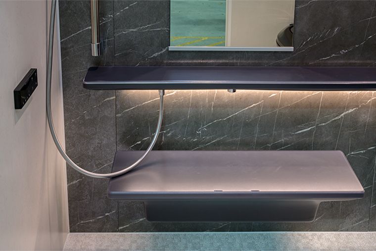 パネルひとつで操作できるスマートタッチ水栓を開発。すっきりと