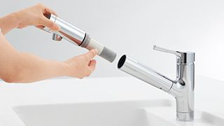 TOTO キッチン水栓　シングルレバー浄水機能付きハンドシャワー Amazon | TOTO キッチン用水栓(台付1穴・シングルレバー・ハンド