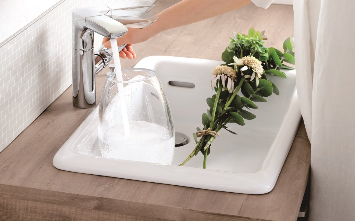 ポイント2：使いやすさを高めた洗面ボウルと水栓